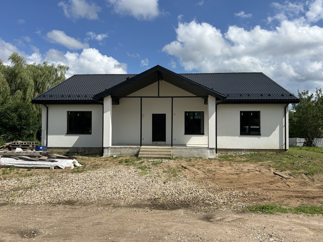 Готовый дом 225 м² с газом и теплым полом — в городе